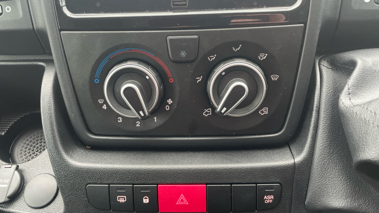 Vauxhall Movano 3500 L3 Diesel Fwd 2.2 Turbo D 140ps H2 Van Prime